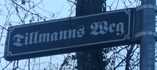 Schild vom Tillmanns Weg